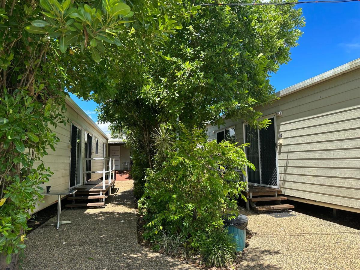 Mareeba Motor Inn エクステリア 写真