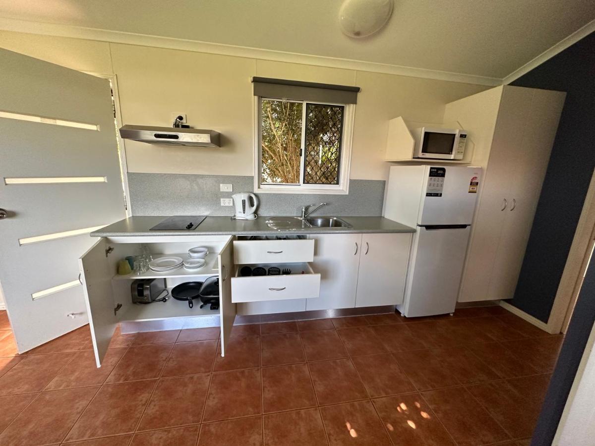 Mareeba Motor Inn エクステリア 写真