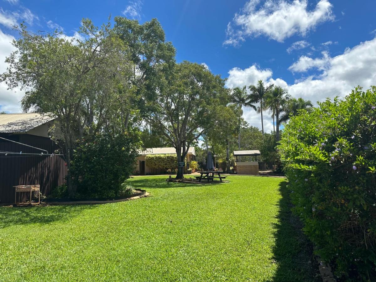 Mareeba Motor Inn エクステリア 写真
