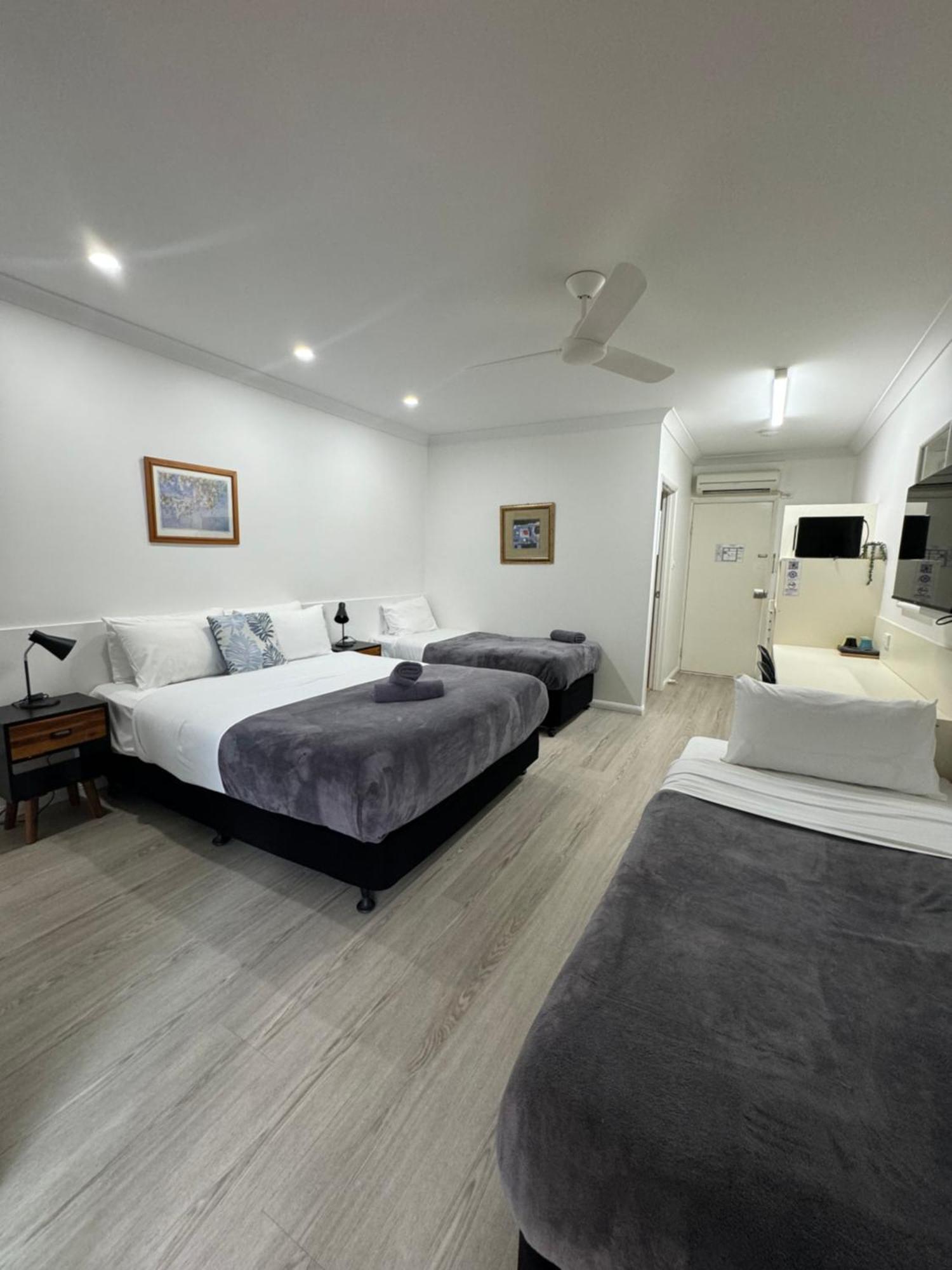 Mareeba Motor Inn エクステリア 写真